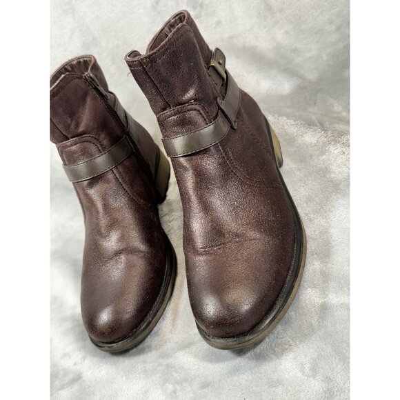 BareTrap womesn shoes 7M brown saint ankle boots with heel - Picture 8 of 16